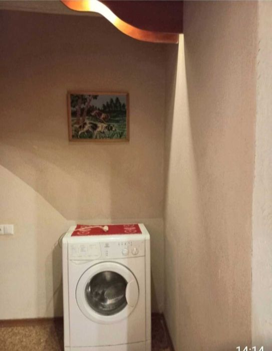 ЦЕНТР.1-2к.Посут.Установлен свет без откл