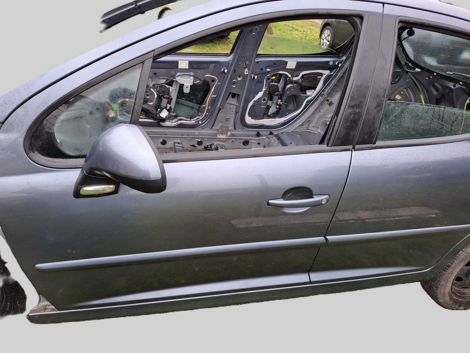 Na części Peugeot 207 1.6Thp maska błotnik drzwi EZW lampy poduszki