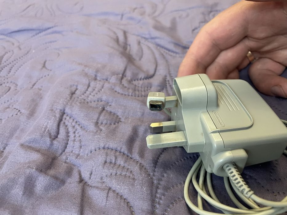 Зарядне для Nintendo