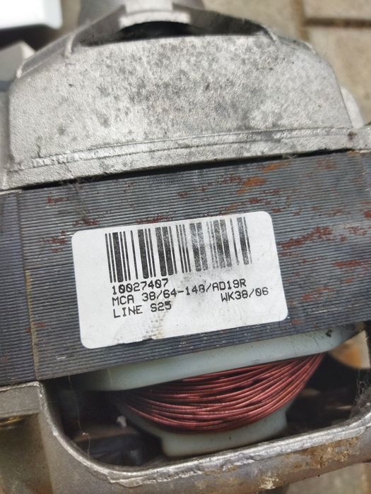 Двигатель стиральной машины индезит