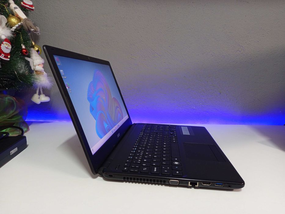 Portátil core i3 /Ram 8GB /Windows 11