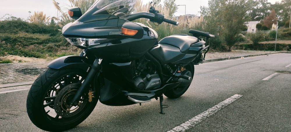 Honda DN-01 impecável