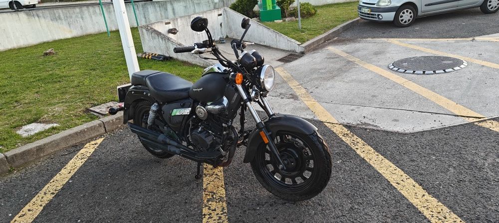 Keeway Superlight 125