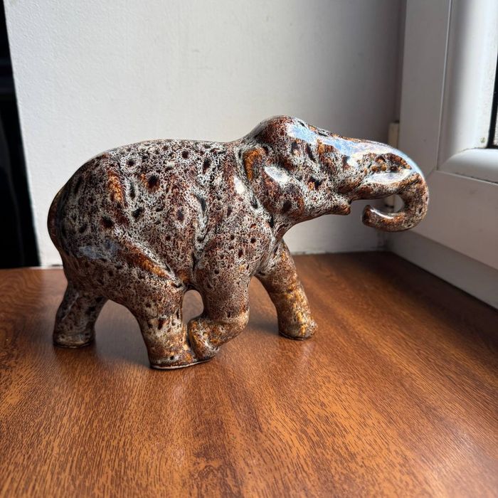 Figurka Słonia Tułowice/ Mirostowice ceramika PRL