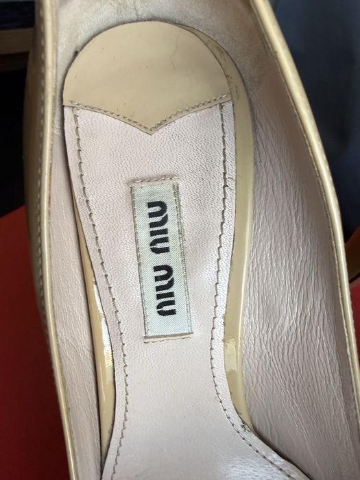Sapato salto alto Miu Miu