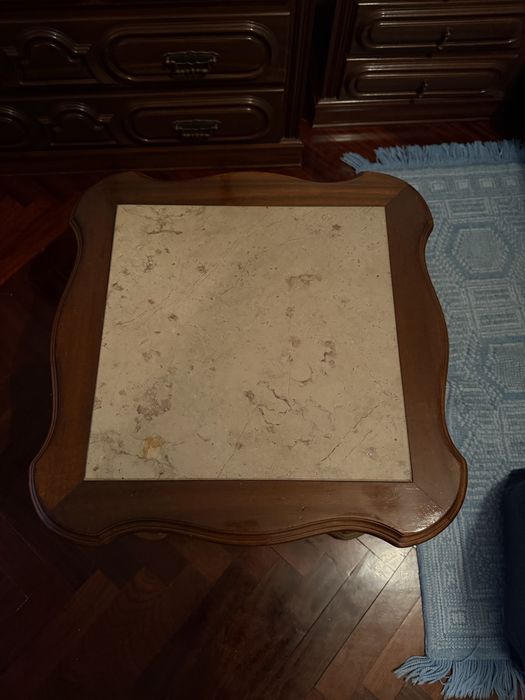 Mesa apoio sala