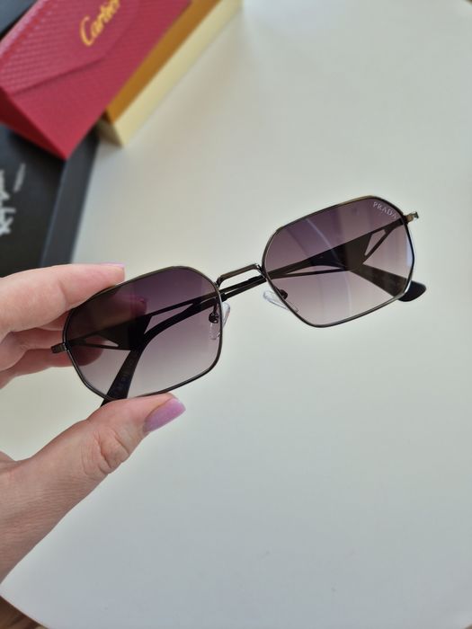 Окуляри Prada жіночі