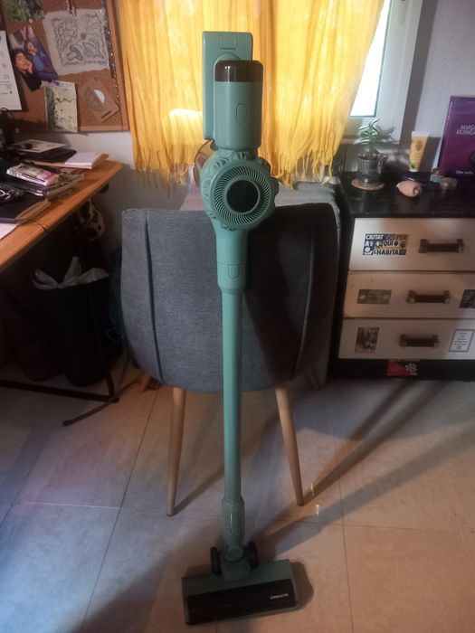 Aspirador vertical sem fio Create Cyclone Force