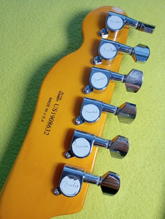 Продам електрогітару Telecaster replica