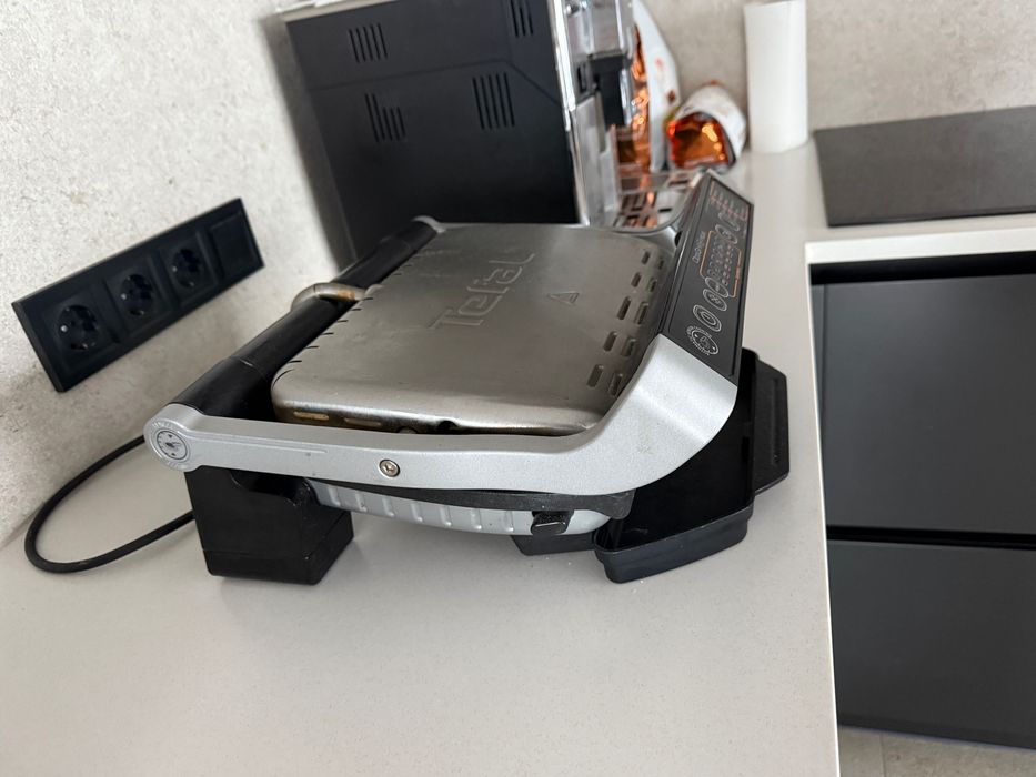 Гриль Tefal OPTIGRILL+ Initial GC706D34