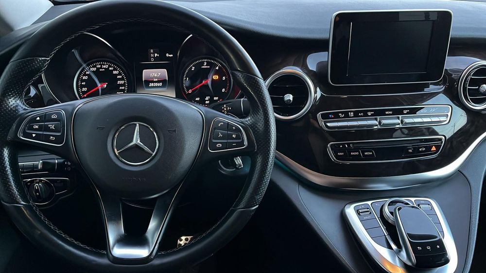 Mercedes-Benz V 250 d Longo Avantgarde