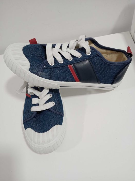 Buty do szkoły sportowe