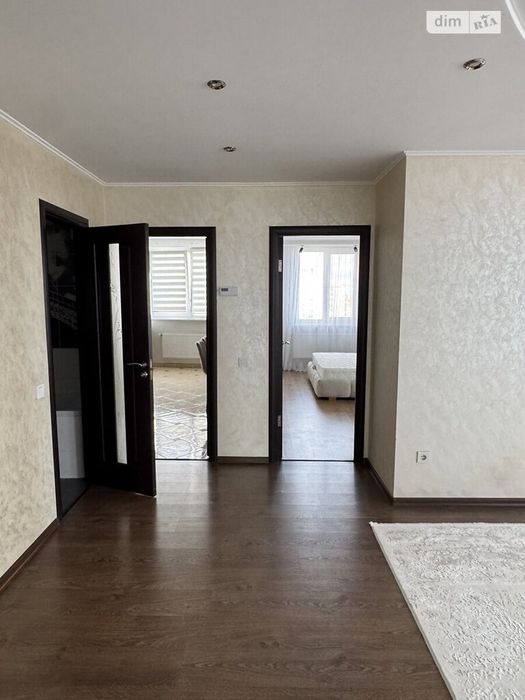 Продаж 3к квартири 98 кв. м на вул. Тролейбусна