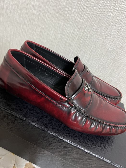 Мокасины Prada.