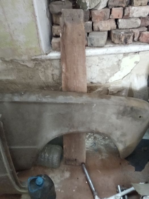 Продам пластикові крила на Жигулі 01т, 11 , 13 , 02 моделі,