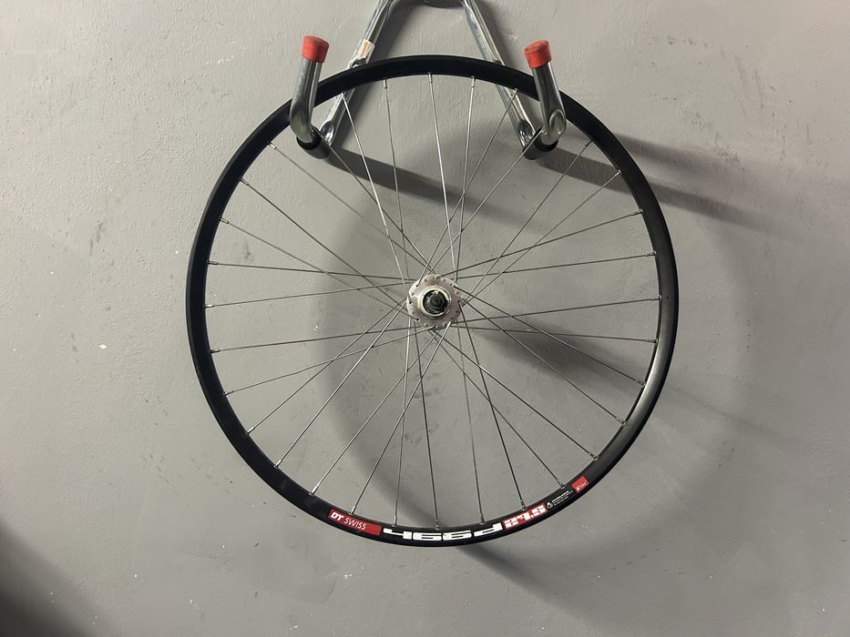Koło tył dt swiss 28 cali
