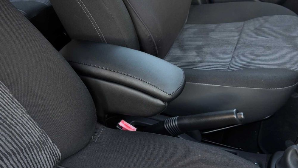 Подлокотник для Opel Zafira B / Опель Зафіра В