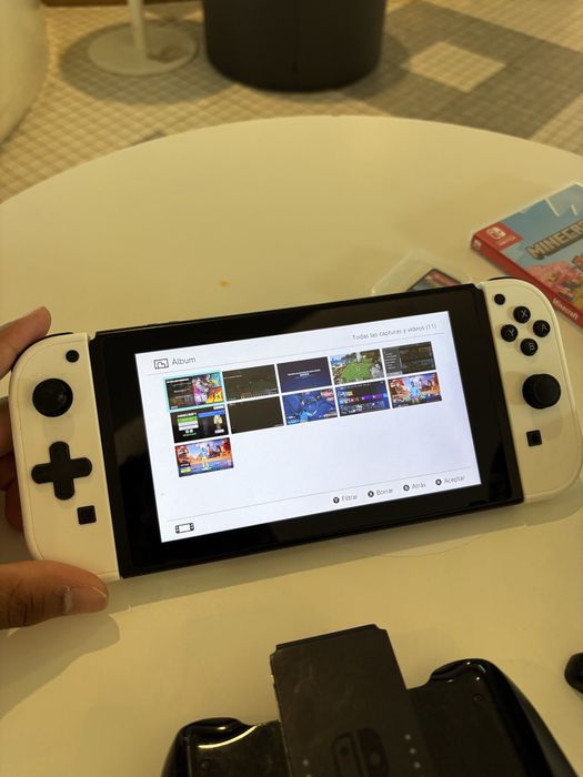 Nintendo switch + 2 jogos etc.