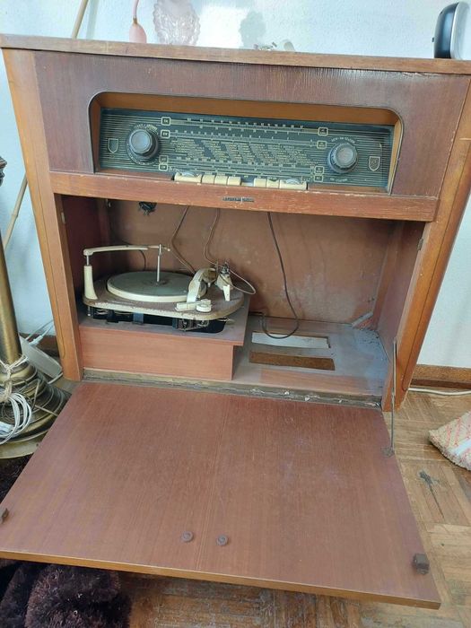 Móvel radio para restauro - Eur 100