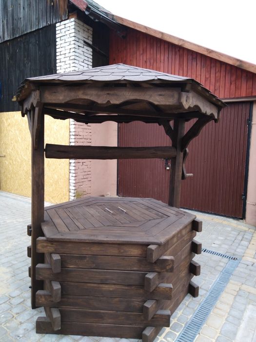 Studnia,obudowa studni sześciokąt