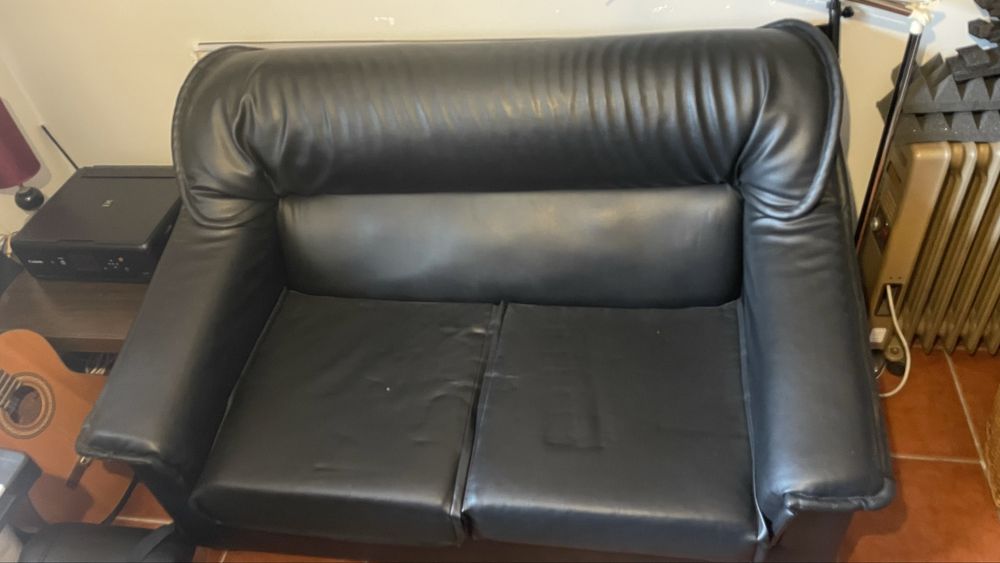 sofá 2 lugares Pele sintético