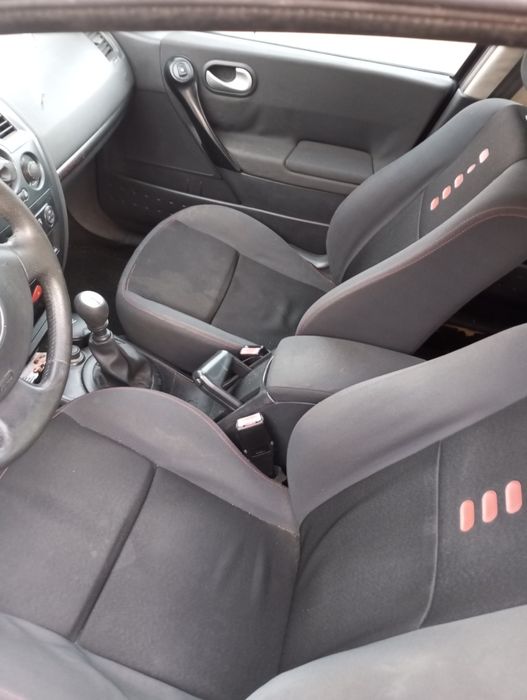 Renault Megane de 2008 em bom estado