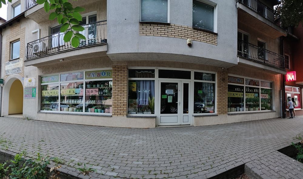 Lokal handlowo-usługowy