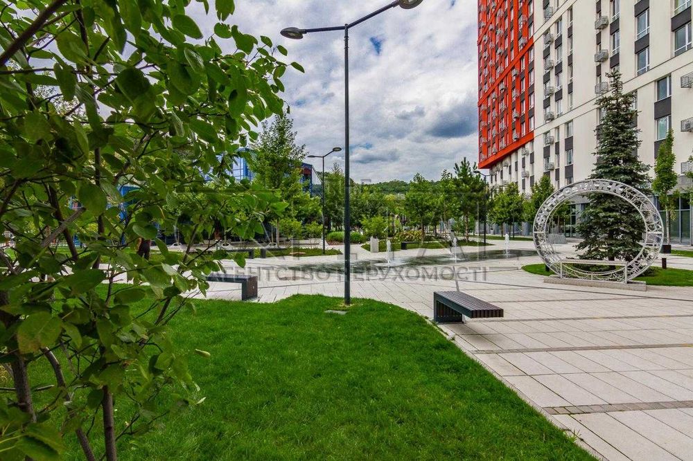 Продаж квартири, ЖК Світло Парк, Наддніпрянське шосе, Голосіїво