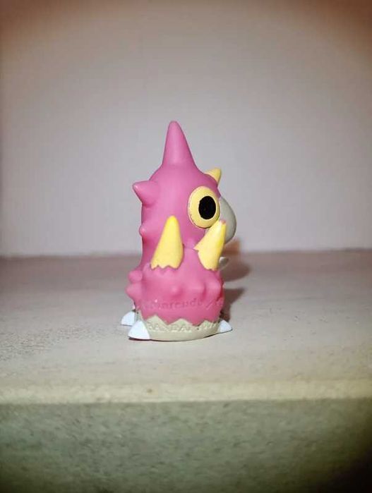 Pokémon finger puppet / brinquedo / figura pokémon Wurmple da bandai