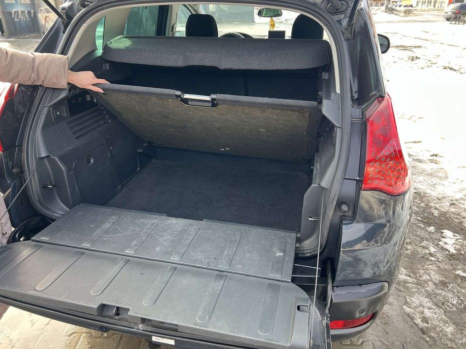 ПЕЖО 3008   1,6 ДИЗЕЛЬ  2010 р.в.