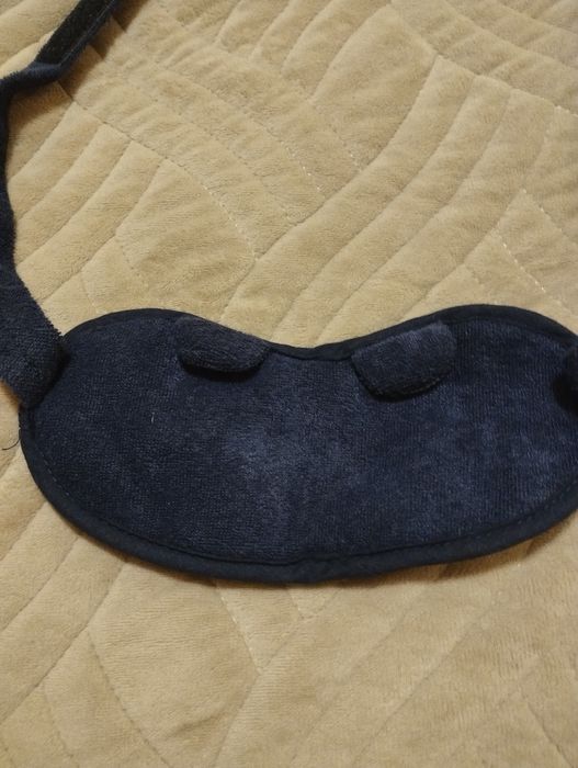 Маска для сну та відпочинку .