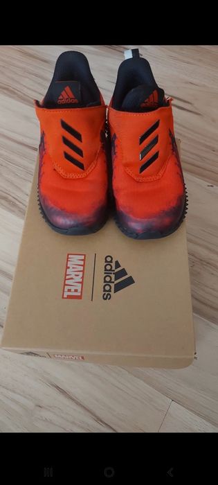 Buciki chłopięce adidas.