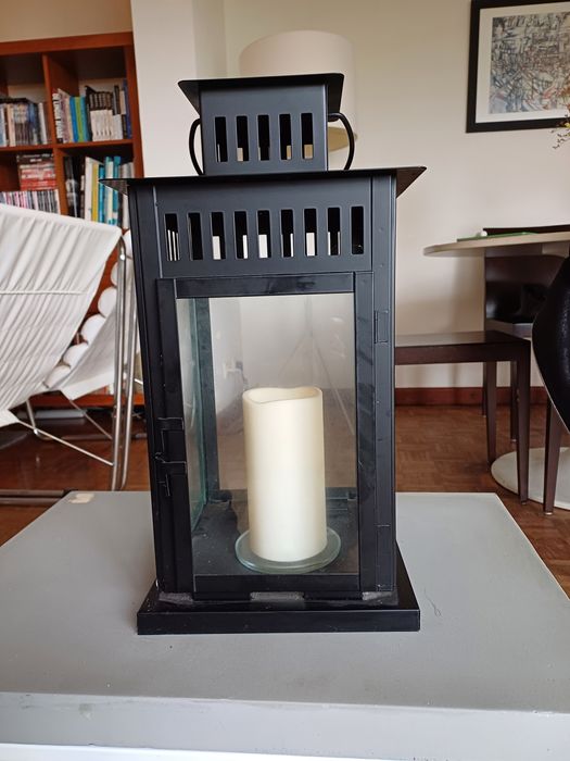 Lanterna para vela. Altura 44 cm. Ikea. Modelo borby. Como nova.