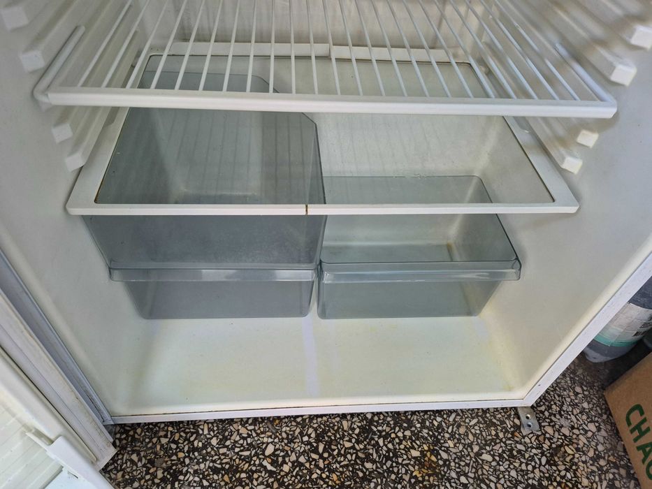 Холодильник AEG малий вбудований