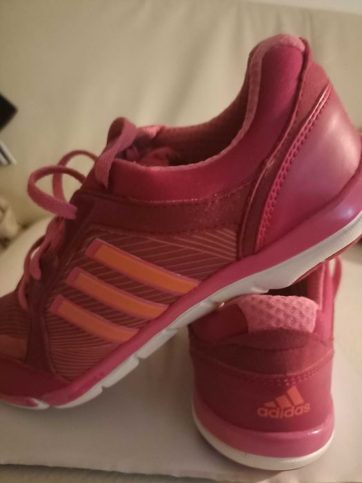 Buty marki adidas