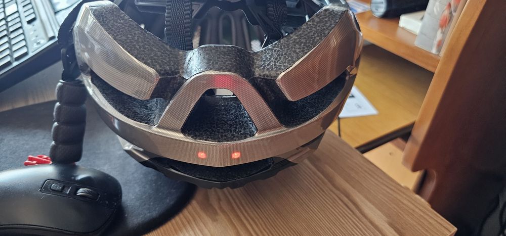 Capacete de ciclismo inteligente LIVALL MT1 Neo, na caixa. Novo