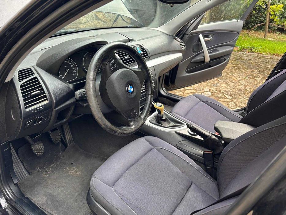 Automóvel BMW 120D