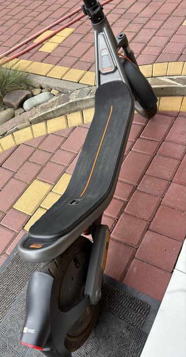 Продам електросамокат XIAOMI Electric Scooter 6 GL