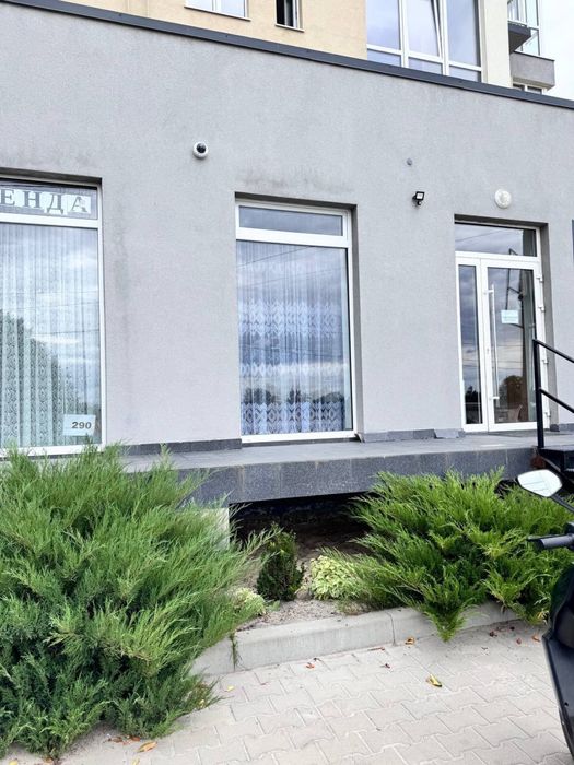 Продаж комерційних приміщень с.Цумань