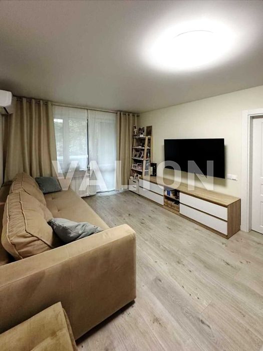 Продаж 2-кім квартири на вул. Олега Мудрака (Наумова) 41. Академ