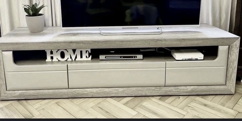 Szafka rtv Tiziano z 3 szufladami 194/54cm Agata meble