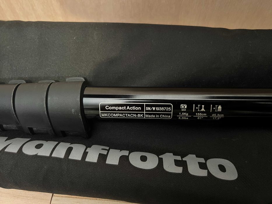 Manfrotto Compact Tripod MKCOMPACTACN-BK