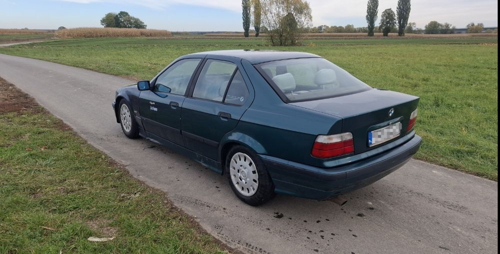 Sprzedam BMW 3 e36 sedan