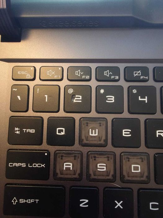 Laptop gamingowy na sprzedaż MSI VECTOR GP68 HX 13V
