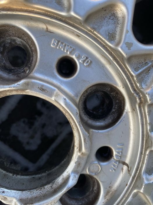 BMW E34 E32 E38 E39 alufelgi felgi aluminiowe 15” Opony 7-8mm ORYGINAL