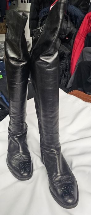 Sprzedam damskie skórzane kozaki