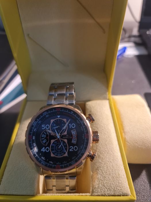 Zegarek invicta aviator.  Linia lotnicza