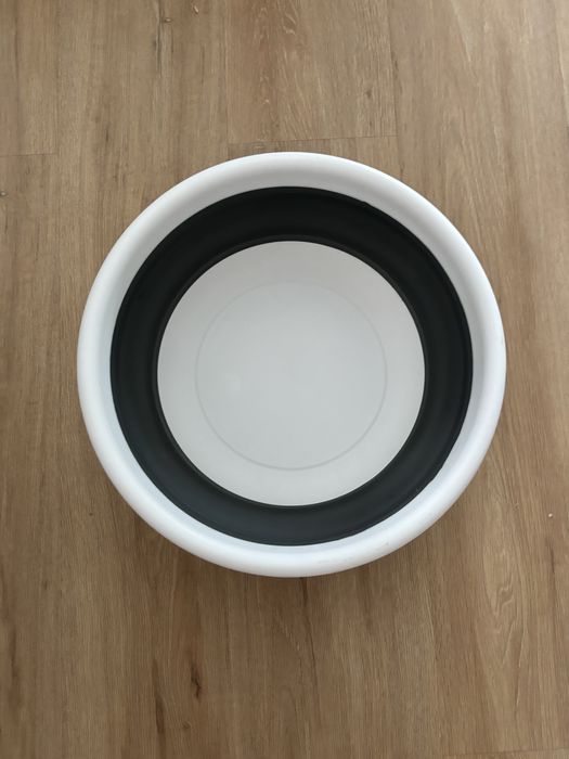 Bacia cinzenta retratil