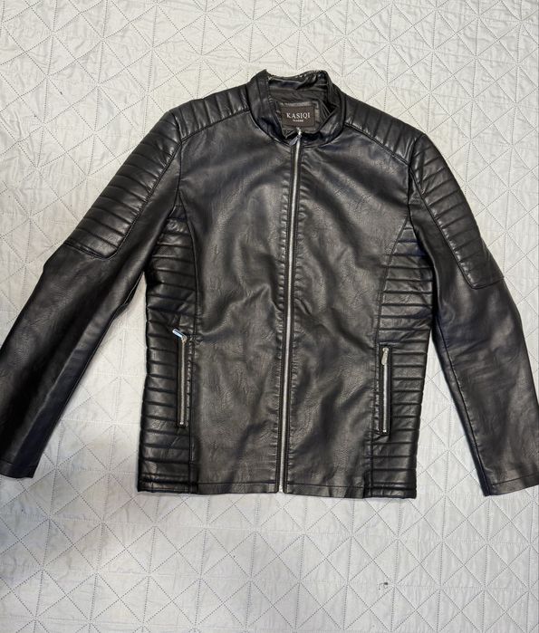 Продам мужскую кожанку (Демисезон) XS