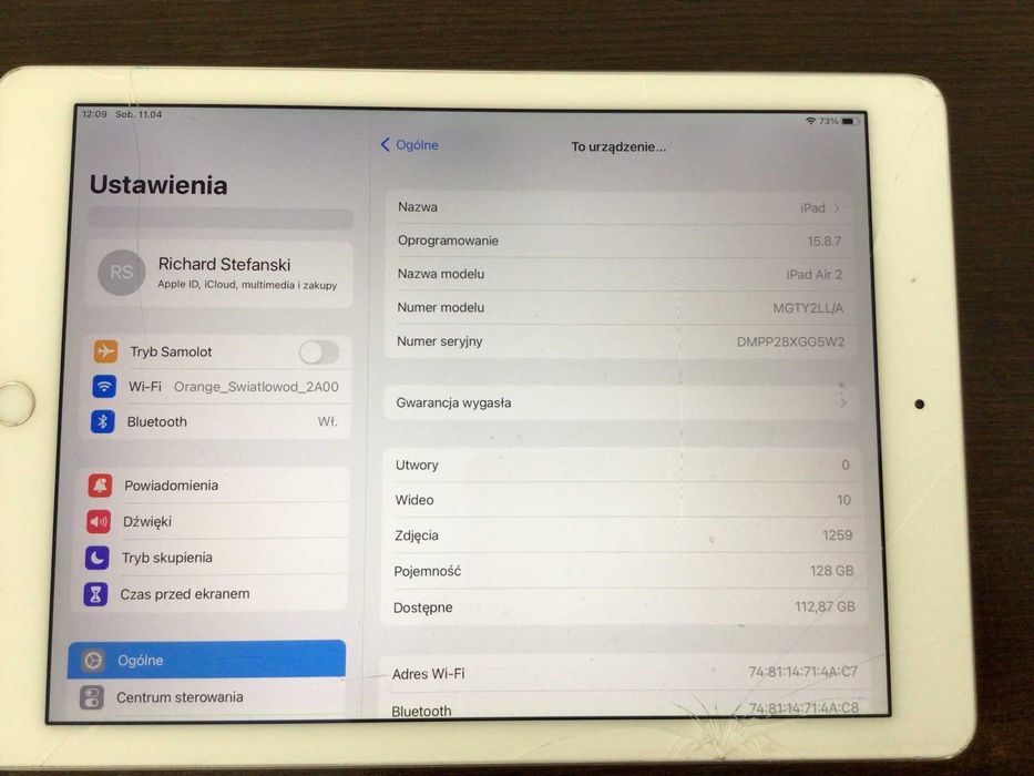 Apple iPad 128 GB  15.8.7